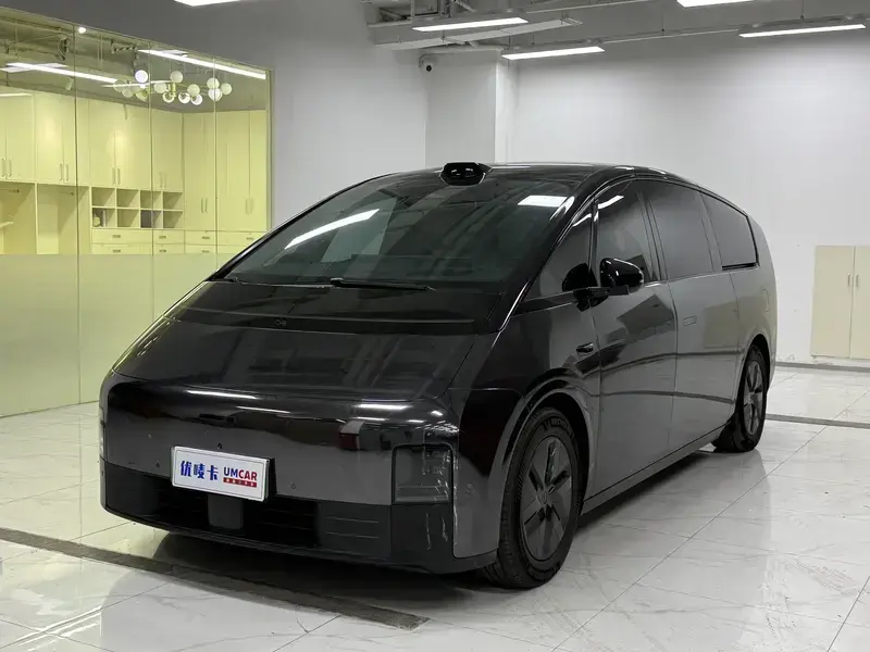 2024 Li Auto (Lixiang) Mega с пробегом 96 000 км
