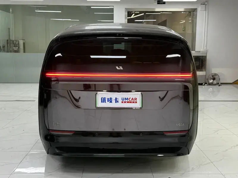 2024 Li Auto (Lixiang) Mega с пробегом 96 000 км