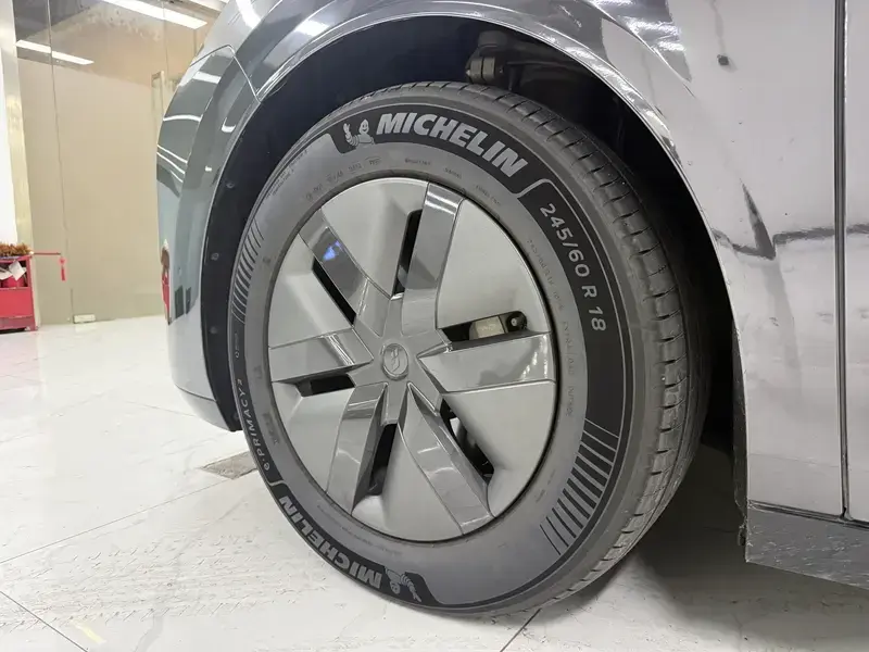 2024 Li Auto (Lixiang) Mega с пробегом 96 000 км