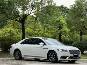 2019 Lincoln Continental с пробегом 115 000 км