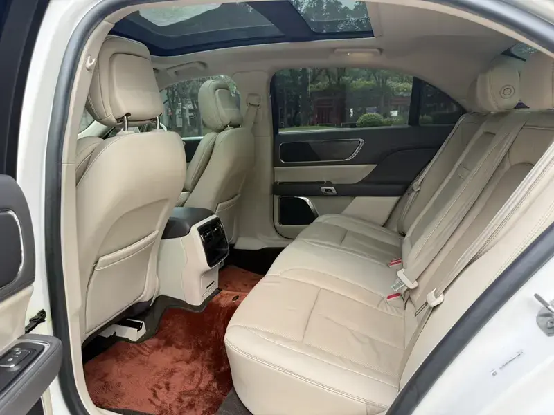 2019 Lincoln Continental с пробегом 115 000 км