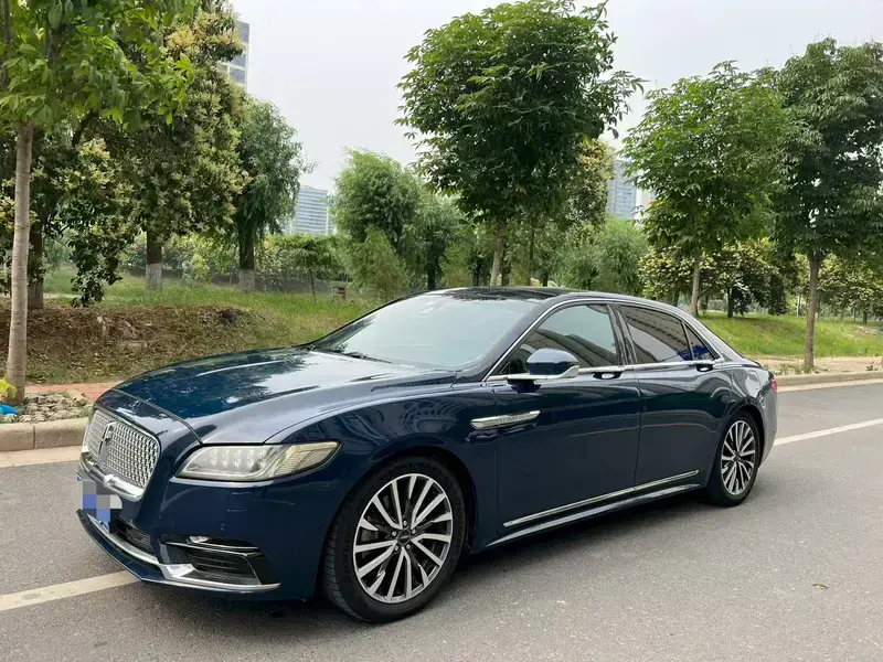 2019 Lincoln Continental с пробегом 130 000 км