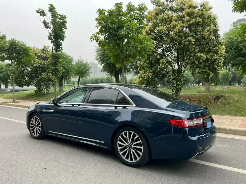 2019 Lincoln Continental с пробегом 130 000 км