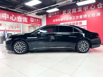 2019 Lincoln Continental с пробегом 30 000 км