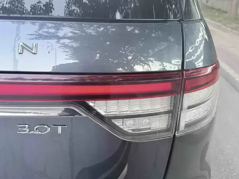 2021 Lincoln Aviator с пробегом 126 600 км