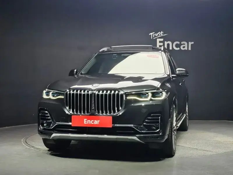 2022 BMW X7 с пробегом 90 909 км