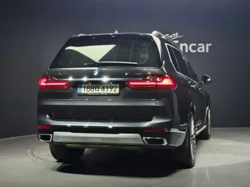 2022 BMW X7 с пробегом 90 909 км
