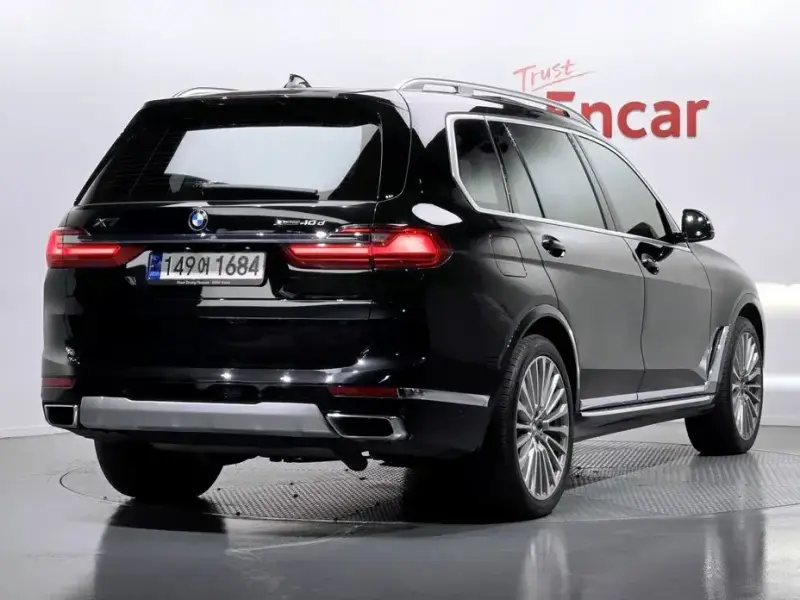 2022 BMW X7 с пробегом 79 701 км
