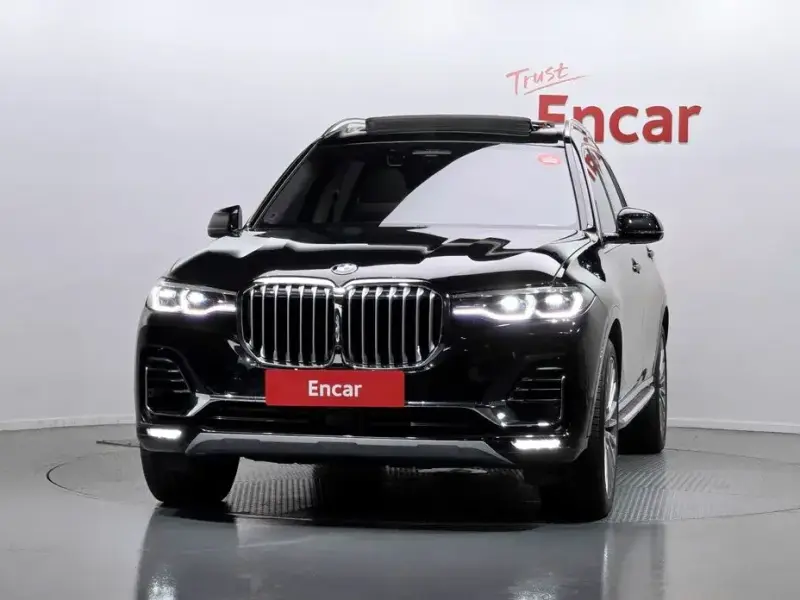 2022 BMW X7 с пробегом 79 701 км