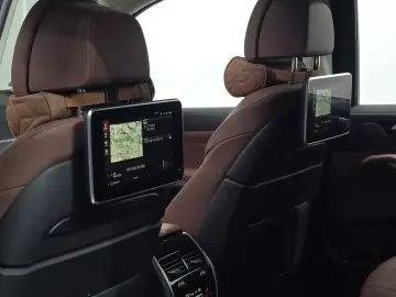 2022 BMW X7 с пробегом 79 701 км