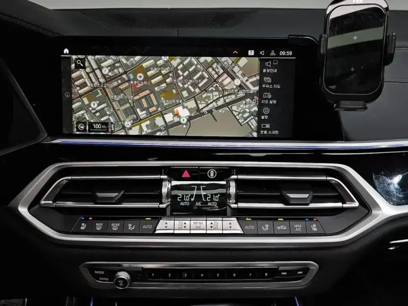 2022 BMW X7 с пробегом 77 673 км