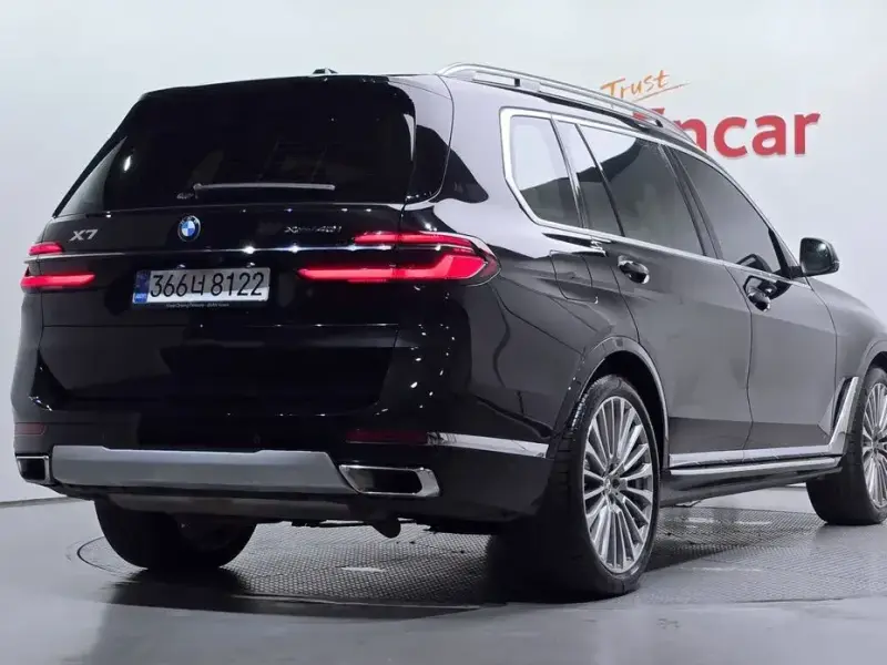 2022 BMW X7 с пробегом 93 914 км
