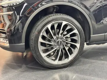 2021 Lincoln Aviator с пробегом 34 000 км