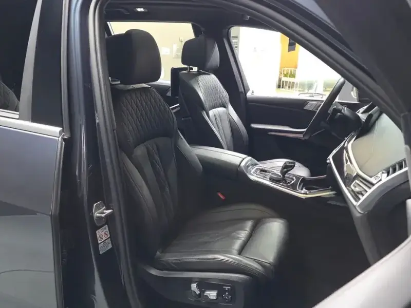 2022 BMW X7 с пробегом 62 419 км
