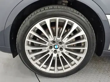 2022 BMW X7 с пробегом 126 114 км