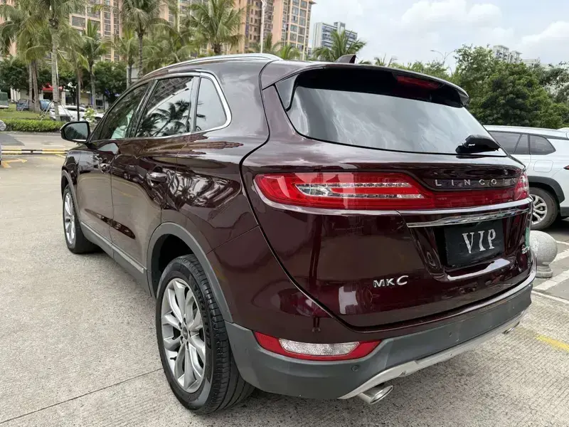 2019 Lincoln MKC с пробегом 100 000 км