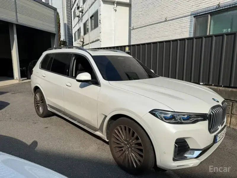 2022 BMW X7 с пробегом 92 115 км