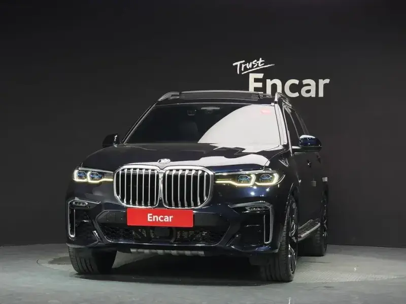 2022 BMW X7 с пробегом 113 928 км