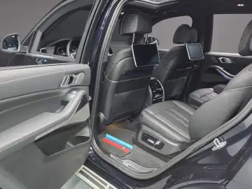 2022 BMW X7 с пробегом 113 928 км
