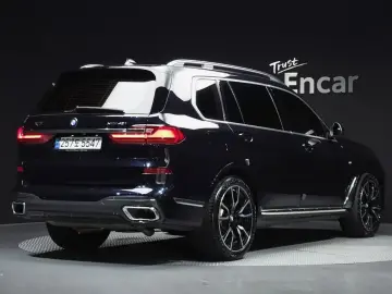 2022 BMW X7 с пробегом 37 891 км