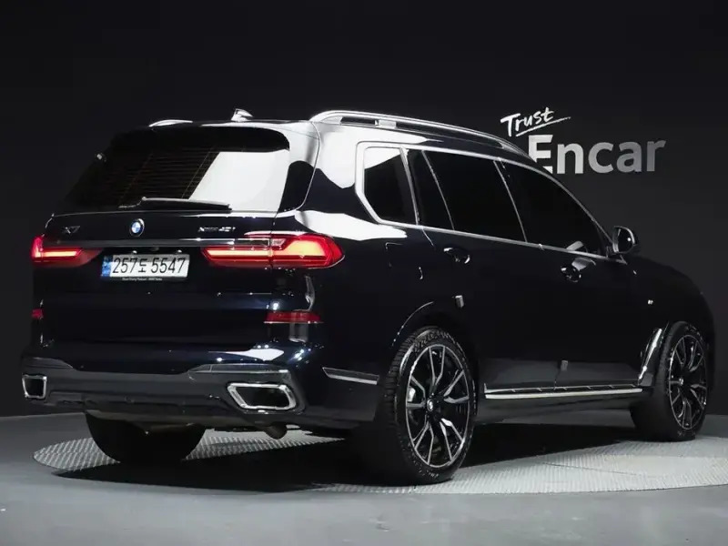 2022 BMW X7 с пробегом 37 891 км