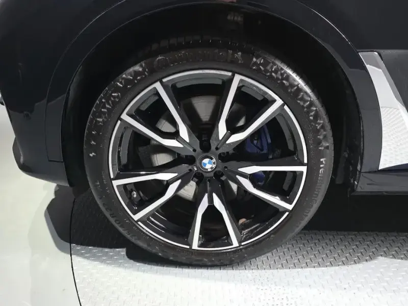 2022 BMW X7 с пробегом 37 891 км