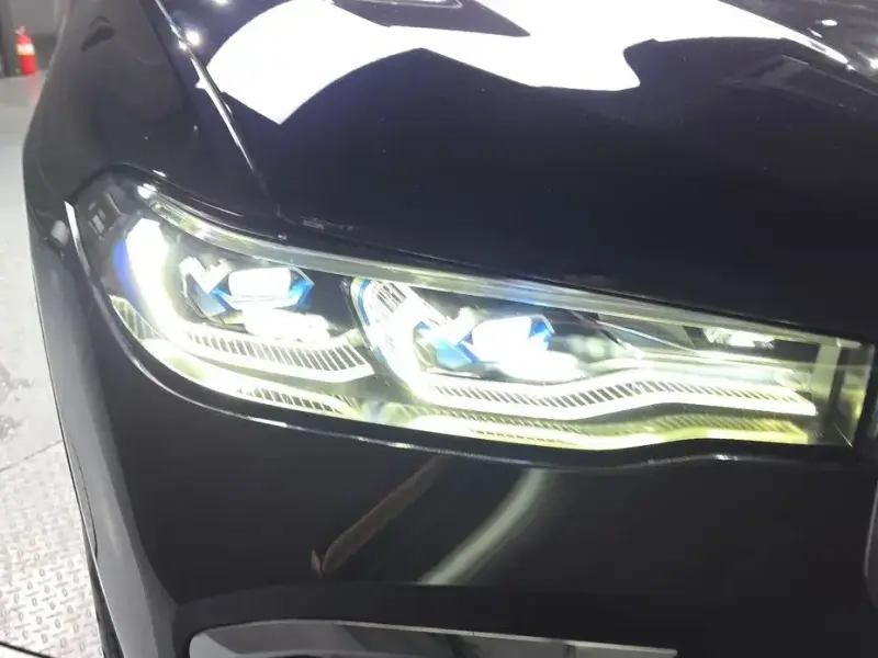2022 BMW X7 с пробегом 113 928 км