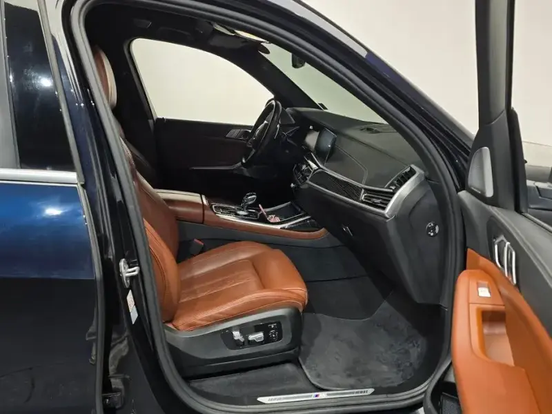 2022 BMW X7 с пробегом 150 974 км