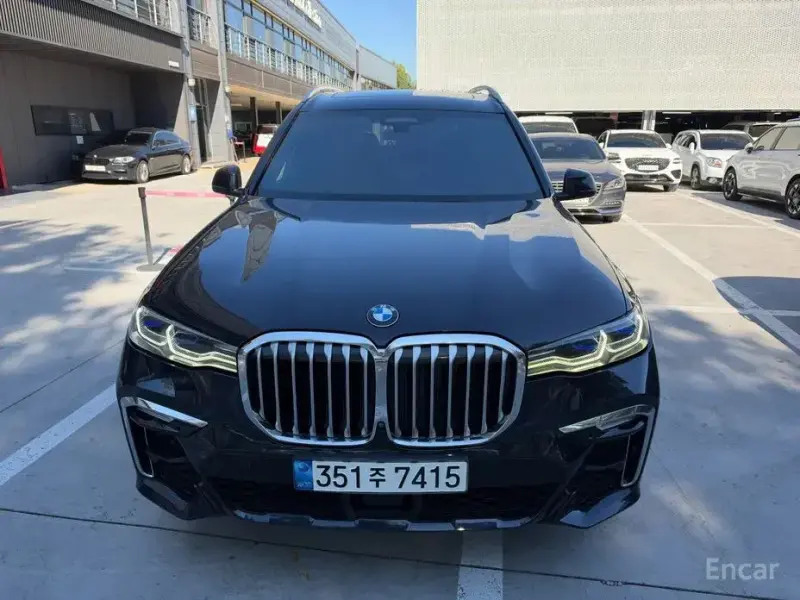 2022 BMW X7 с пробегом 72 055 км