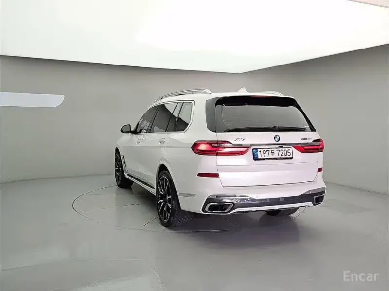2022 BMW X7 с пробегом 47 854 км