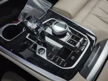 2022 BMW X7 с пробегом 60 832 км