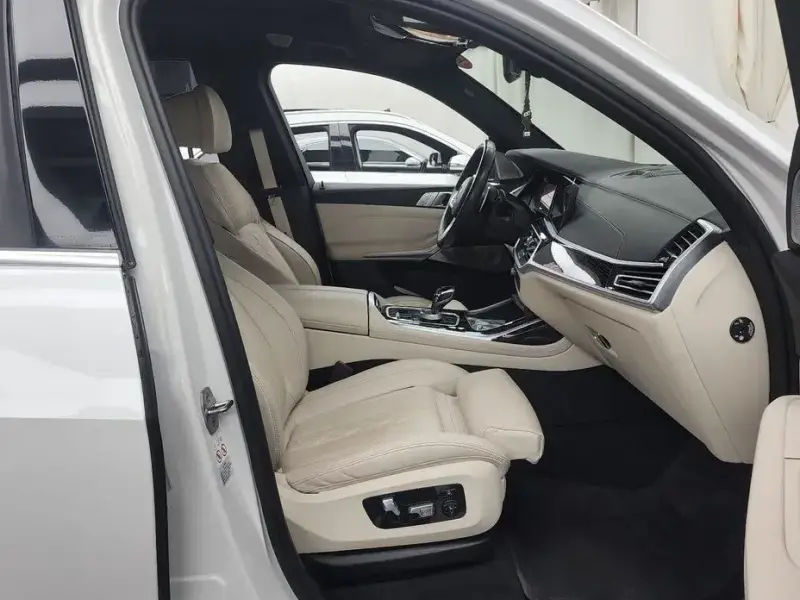 2022 BMW X7 с пробегом 60 832 км