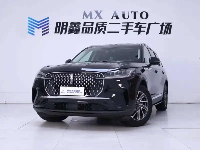 2024 Lincoln Aviator с пробегом 1 700 км