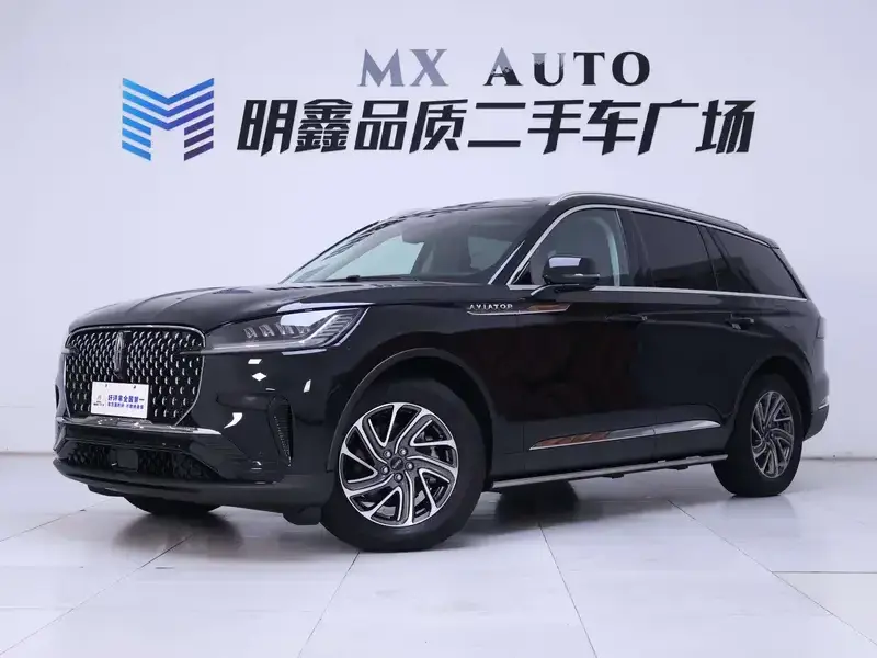 2024 Lincoln Aviator с пробегом 1 700 км