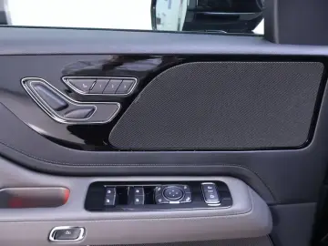 2024 Lincoln Aviator с пробегом 1 700 км
