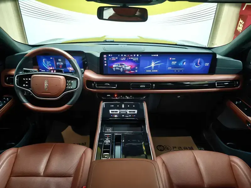 2024 Lincoln Aviator с пробегом 5 100 км