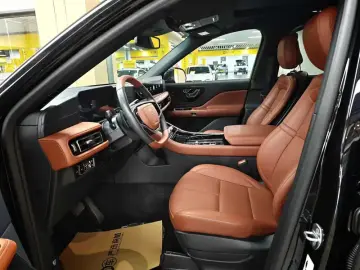 2024 Lincoln Aviator с пробегом 5 100 км