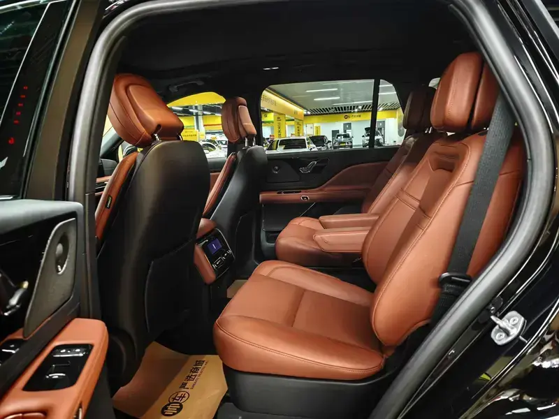 2024 Lincoln Aviator с пробегом 5 100 км