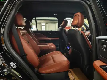 2024 Lincoln Aviator с пробегом 5 100 км
