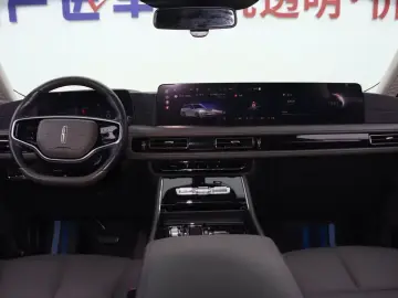 2024 Lincoln Aviator с пробегом 28 000 км