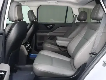 2024 Lincoln Aviator с пробегом 28 000 км