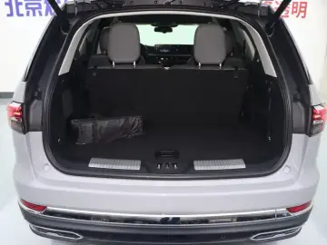 2024 Lincoln Aviator с пробегом 28 000 км