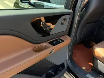 2022 Lincoln Aviator с пробегом 22 000 км
