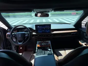 2022 Lincoln Aviator с пробегом 22 000 км
