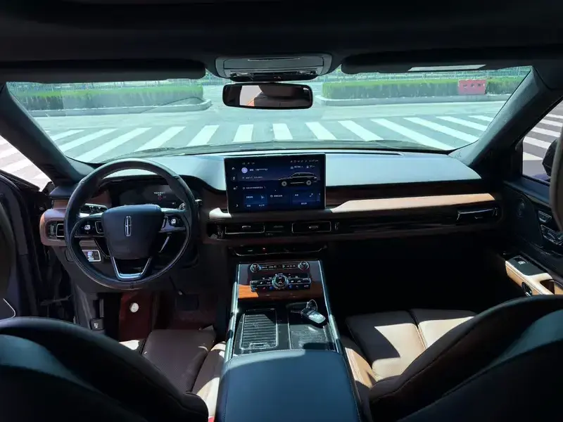 2022 Lincoln Aviator с пробегом 22 000 км