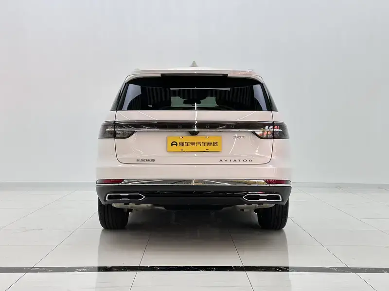 2024 Lincoln Aviator с пробегом 11 900 км