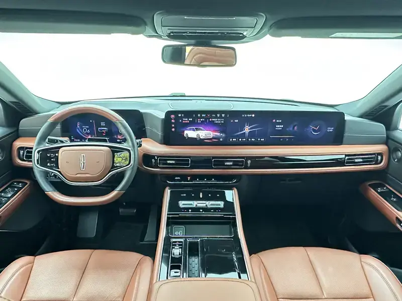 2024 Lincoln Aviator с пробегом 11 900 км