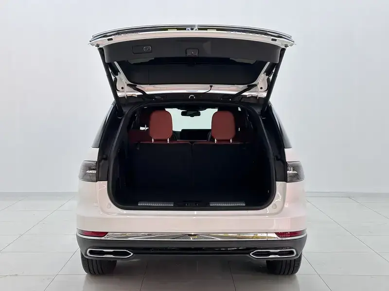 2024 Lincoln Aviator с пробегом 11 900 км
