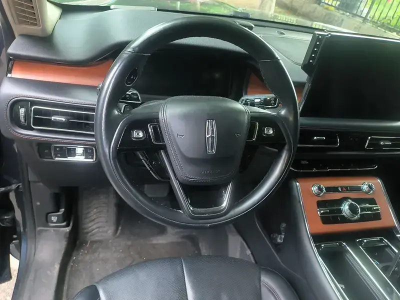 2020 Lincoln Aviator с пробегом 40 900 км