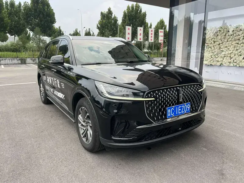 2024 Lincoln Aviator с пробегом 7 800 км